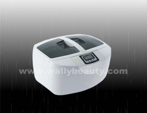 Ultrasonic nail cleanser