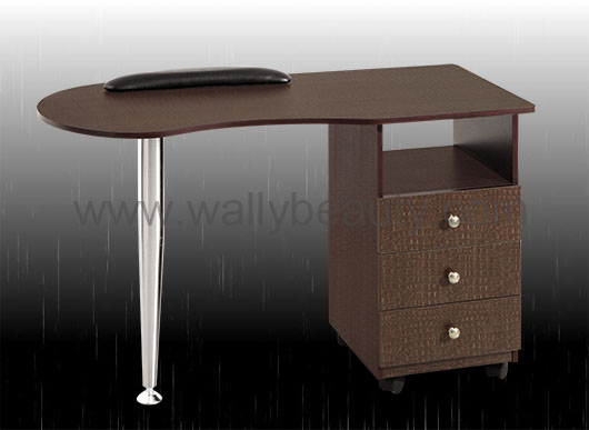 Manicure table